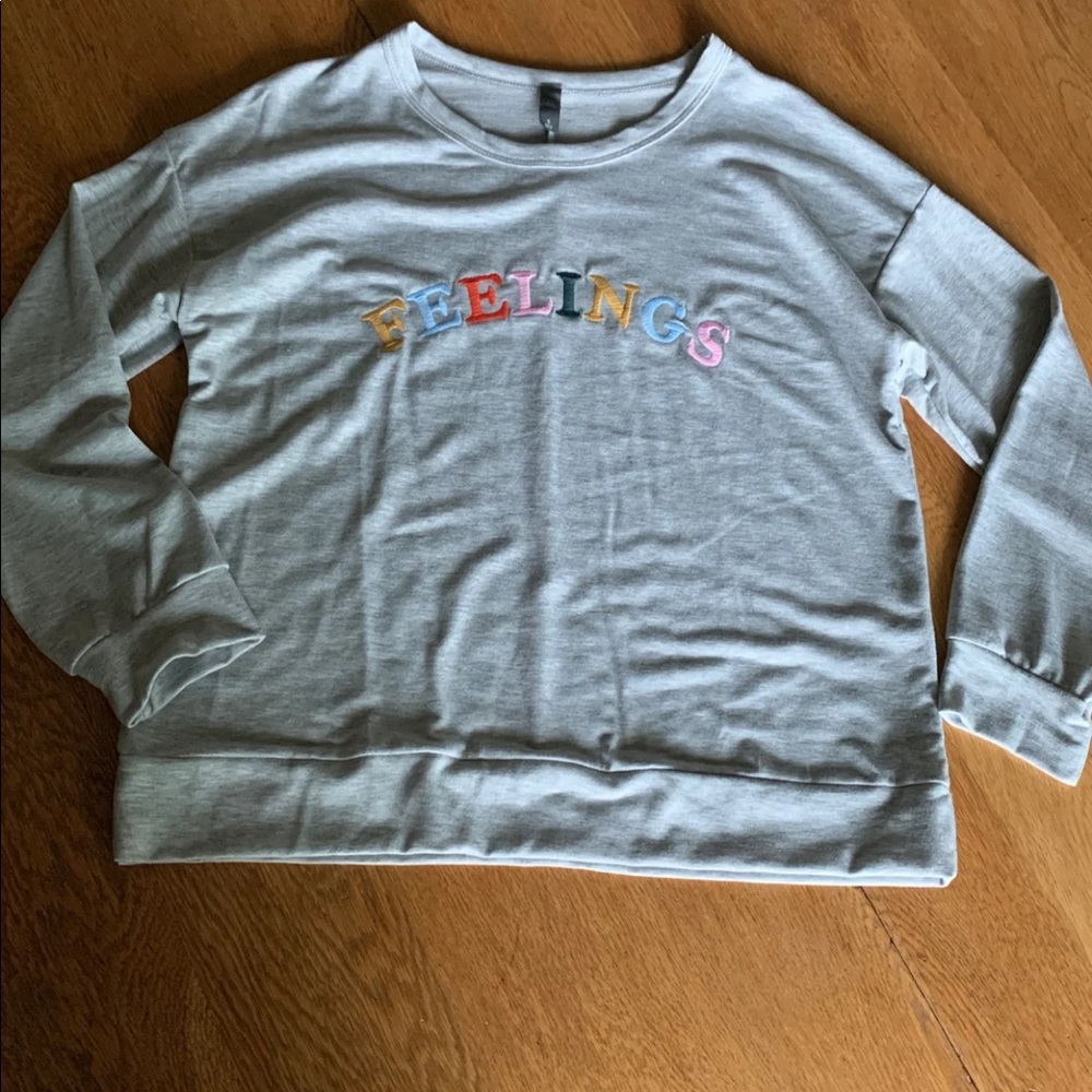 NWT embroidered crew neck